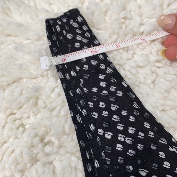 Black White Flowy Tank Polka Dot Patterned Scoop Neck Lace Detail H26 - Picture 5 of 8